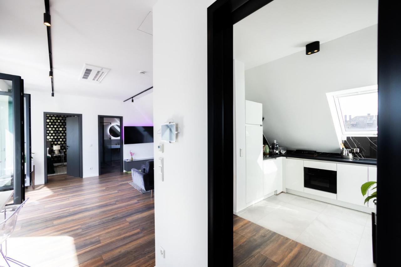 The Penthouse At Eco Smart Apartments Norimberga Esterno foto