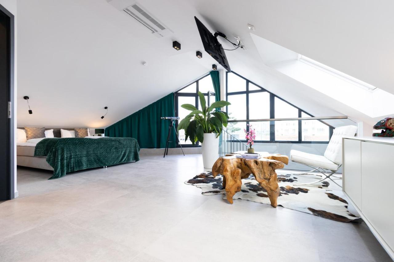 The Penthouse At Eco Smart Apartments Norimberga Esterno foto
